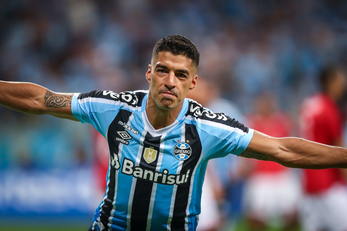 Gremio's tweet photo. Tá olhando o quê? Quer levar um gol? ⚽🇪🇪 #GRExGEB #Gauchão2023

📸: Lucas Uebel / Grêmio FBPA https://t.co/Jx0kXtLKum