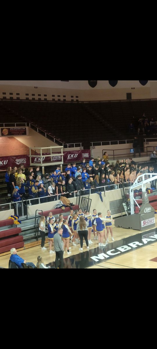 BethlehemAthle1's tweet photo. The student section is IN THE HOUSE late on a Wednesday night!!!
#allastate
#wearebethlehem https://t.co/iDSIQD9YF1
