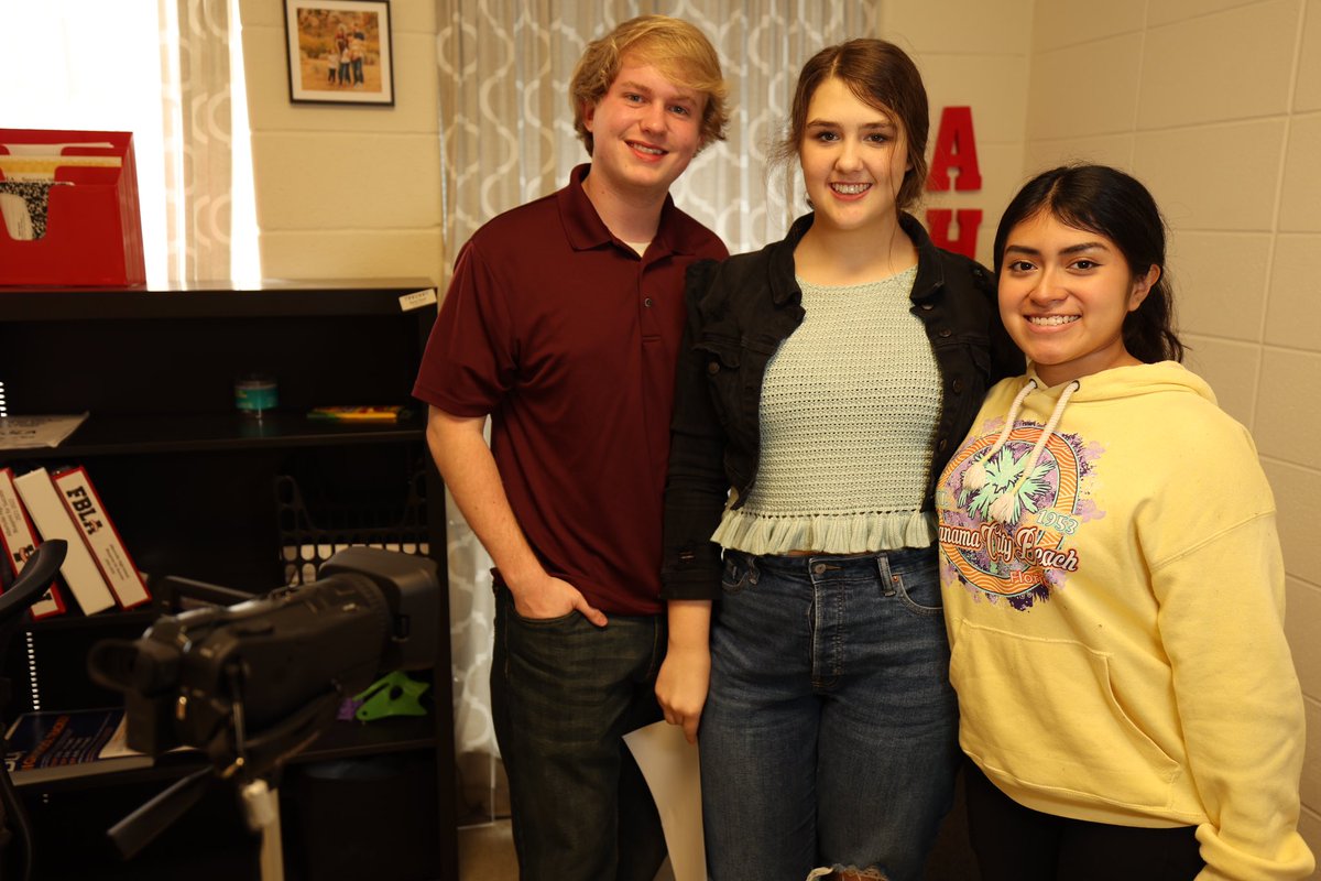 AvilleCityBOE's tweet photo. We’ve got some exciting things to celebrate next month, and our @aggievision students are helping us out. Today, they packed their schedules with photoshoots &amp; interviews with students &amp; teachers in our CTE programs. #AlbertvilleCitySchools @aggie_careers @AggieCTE @AHS_Aggies https://t.co/vgw4yGqFLw