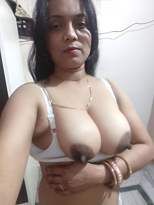 Priya Desi Indian Anal Pussy Fucking Videos In Hindi XXX 