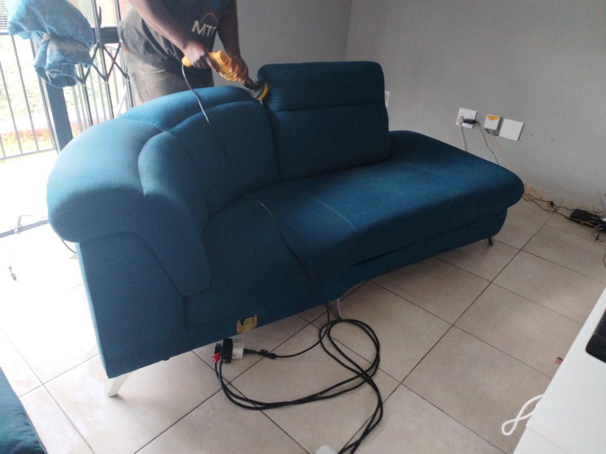 tec_cleaning_za's tweet photo. Book Us Today to brighten up your home.🏡
• Carpet Cleaning
• Upholstery Cleaning
• Rugs Cleaning
• Tile Cleaning
• Mattress Cleaning
• House Deep Cleaning
For all enquiries
☎0671888154 call or whatsapp
📍Eastrand Benoni
#DAMarch Pule Mabe https://t.co/XDYEzobQuy