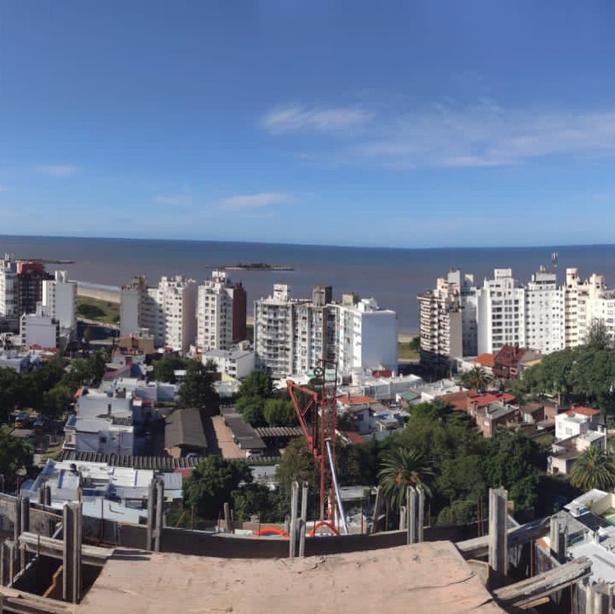 proyectosazul's tweet photo. Estrene 2023 a metros de la Rambla de Malvin. Único. Terraza exclusiva de 66 metros . Consulte promoción por forma de pago. https://t.co/TFlP38tIkU