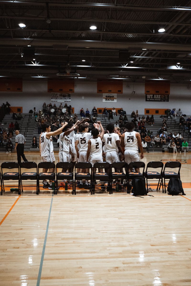 DesertEdgeBasketball tweet media