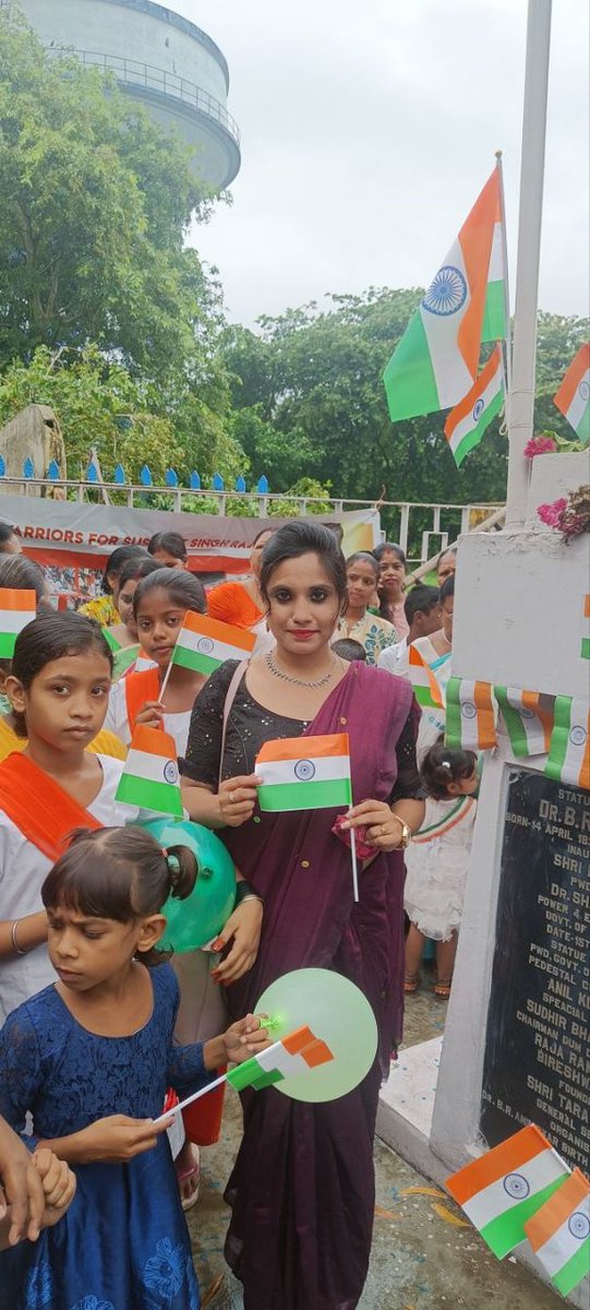 IamChaitali321's tweet photo. Constitution gave us 
Faith, Freedom , Peace &amp; Pride.
So let's value the day it was created &amp; wish "Happy Republic Day" with a smile 
Let's  make a beautifull Nation alltogether 
Jai Hind🇮🇳 🙏
#RepublicDay 
#26January2023 
#26january 
Justice Is Sushant Right ✊🙏 https://t.co/eWhhjeH6Vv