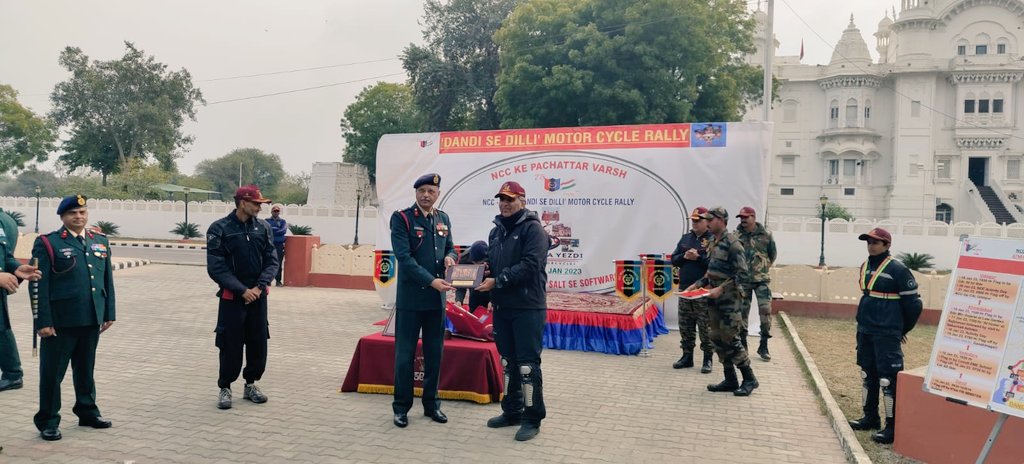 lt_ukti's tweet photo. #NCCJawaMotorcyclerally flagged in  by Brig Ashutosh Shukla, SM, Dy GOC..at Military Station,Alwar. #AtmaNirbharBharat  ka 'Salt se Software tak ka safar' @ArvindKapoorTYG @HQ_DG_NCC @jawamotorcycles @jawamotorcycles @yezdiforever @NCC_Dte_Gujarat @NCCDteRajasthan https://t.co/6zHL1sY43C