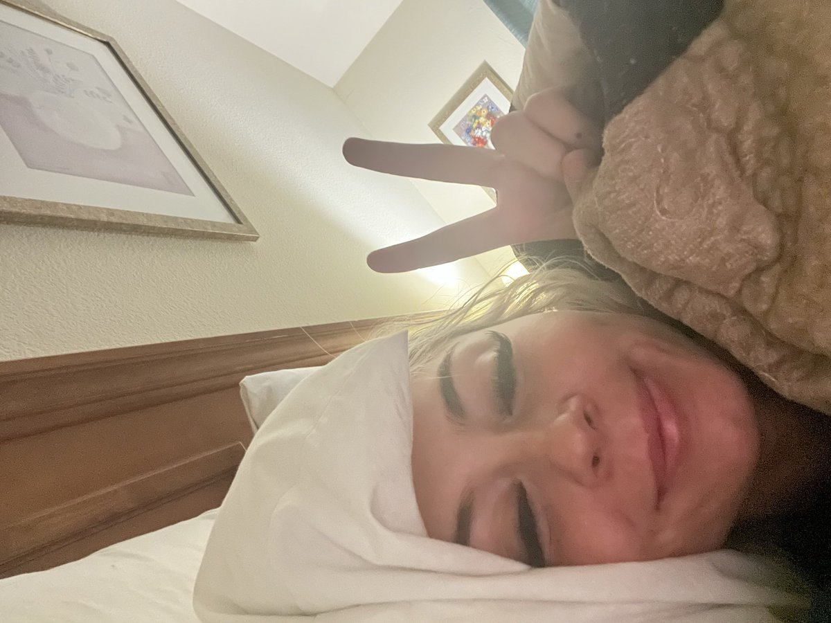 𐌌𐌄𐌌𐌄 𐌕𐌄𐌌𐌐𐌋𐌄 tweet media