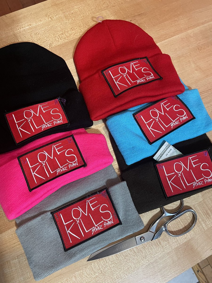 Sticky Shaw tweet media