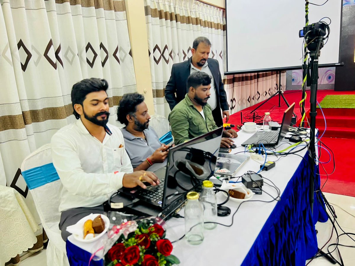 Jaffnaeventpla1's tweet photo. We do all events arrangements. Corporate events also .dj,LED panels,live streaming, #Jaffnaeventplanner #jaffnaeventdealer #jaffnaledpanal #eventmanagementjaffna #jaffna https://t.co/s9I4SA7nLD