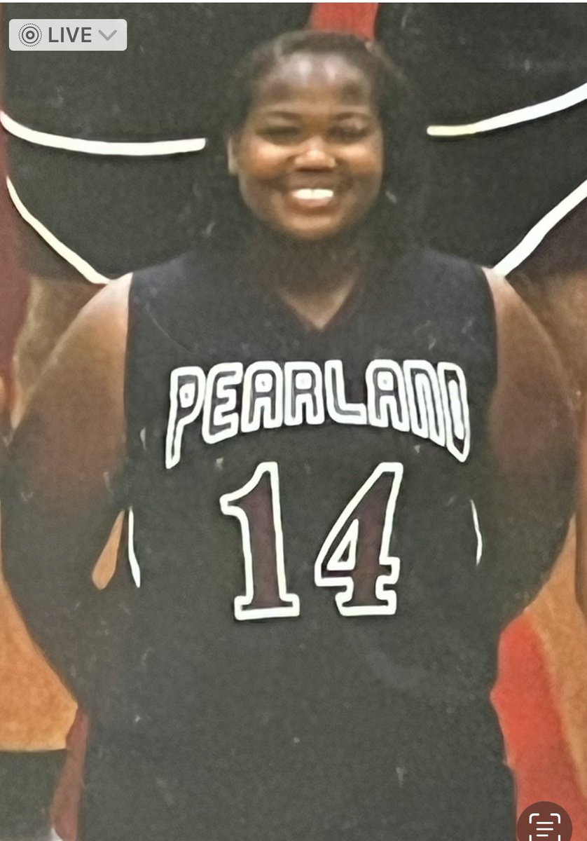 andrest97361727's tweet photo. Celebration a win by the Lady Oilers for one of their Falling Angel Ex-Player Kaila Chizer #14 from 2010-2014 Jersey Retirement tonite . Once a Lady Oiler, always a Lady Oiler! https://t.co/c4UiFX4lGU