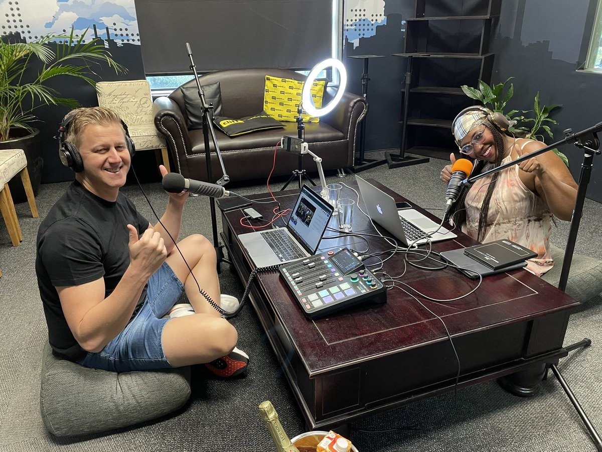 _TheRealNetwork's tweet photo. Join @GarethCliff & @PhumiMashigo1 for the final show in the Rivonia studios using the link below #PicnicStudio
▶️ https://t.co/ZF0nmbPcEp
#GCSLive https://t.co/d7QcMuUe4l