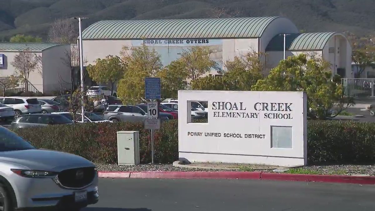 🚨PARENT ALERT:  A man tried to kidnap a 9 year old girl outside a #CarmelMountain Ranch elementary school yesterday - in broad daylight.
@AlaniLetang reports what you need to know @fox5sandiego News at 10.