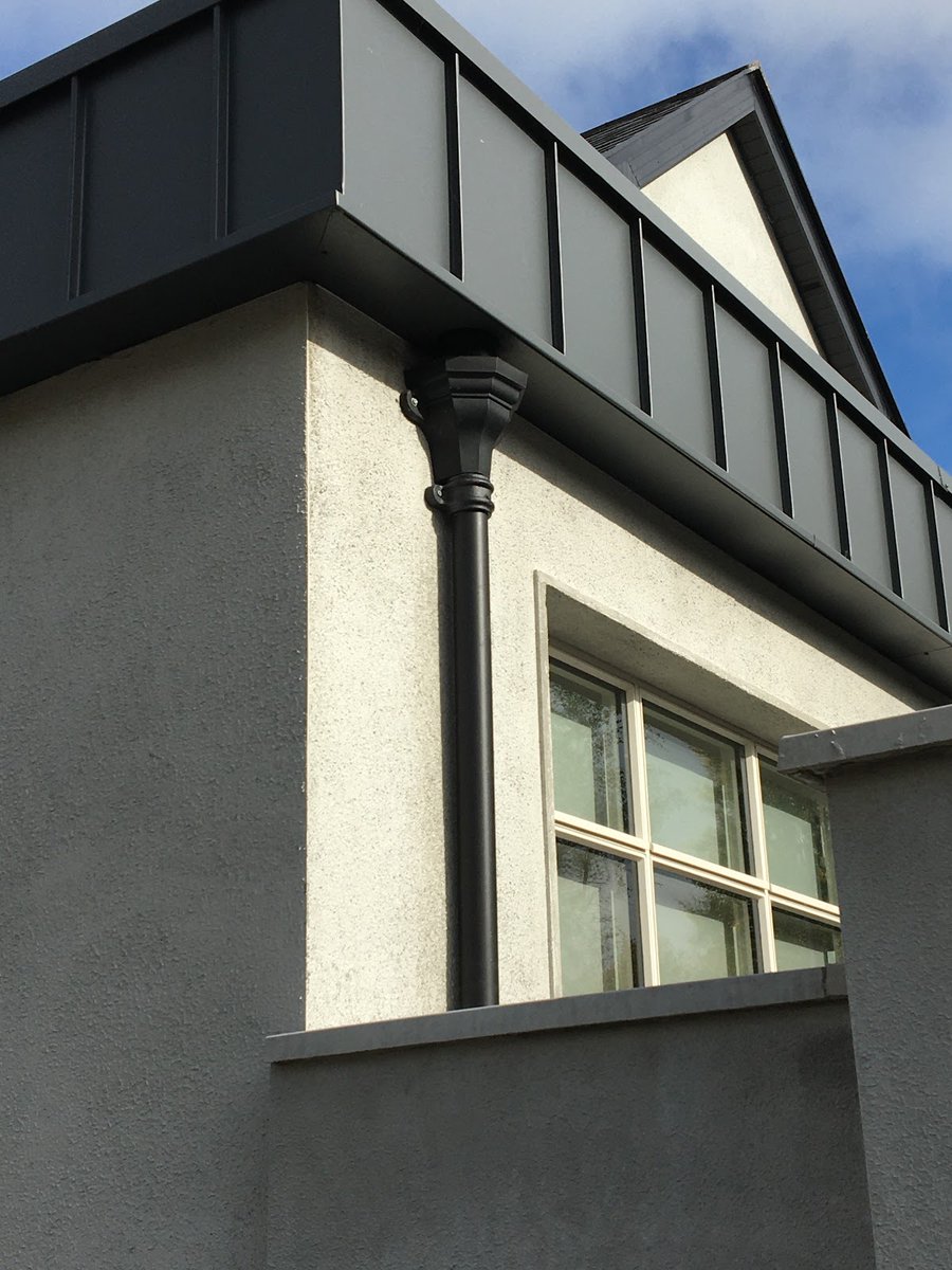 BMDrainage's tweet photo. Add a touch of class to a new extension!
The Cascade Ogee-styled hopper and 68mm round downpipe add to the traditional features at this home in Ballina, Co Mayo and will ensure rainwater is effectively drained from a new flat roof extension.
#CascadeRange https://t.co/eJSn00Z2SH