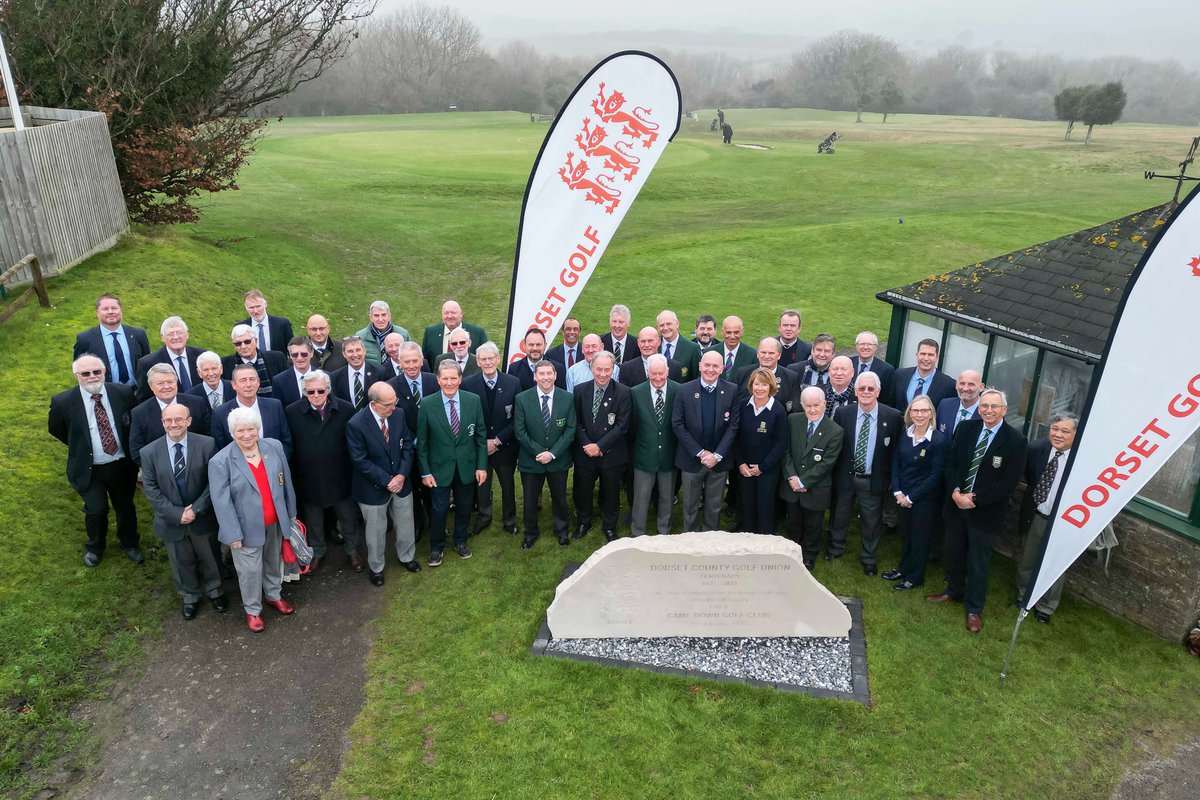 ASHLEYWOODGOLF's tweet photo. Great to be involved yesterday with the start of the @DCGU_Golf 100th Birthday Celebrations
Lady Club President Kay & Club Captain Andre receiving our Commemerative Shield from DCGU President John Gordon & @EnglandGolf CEO Jeremy Tomlinson
#dorsetcountygolf
#foundermember https://t.co/v1GnxVKIUV