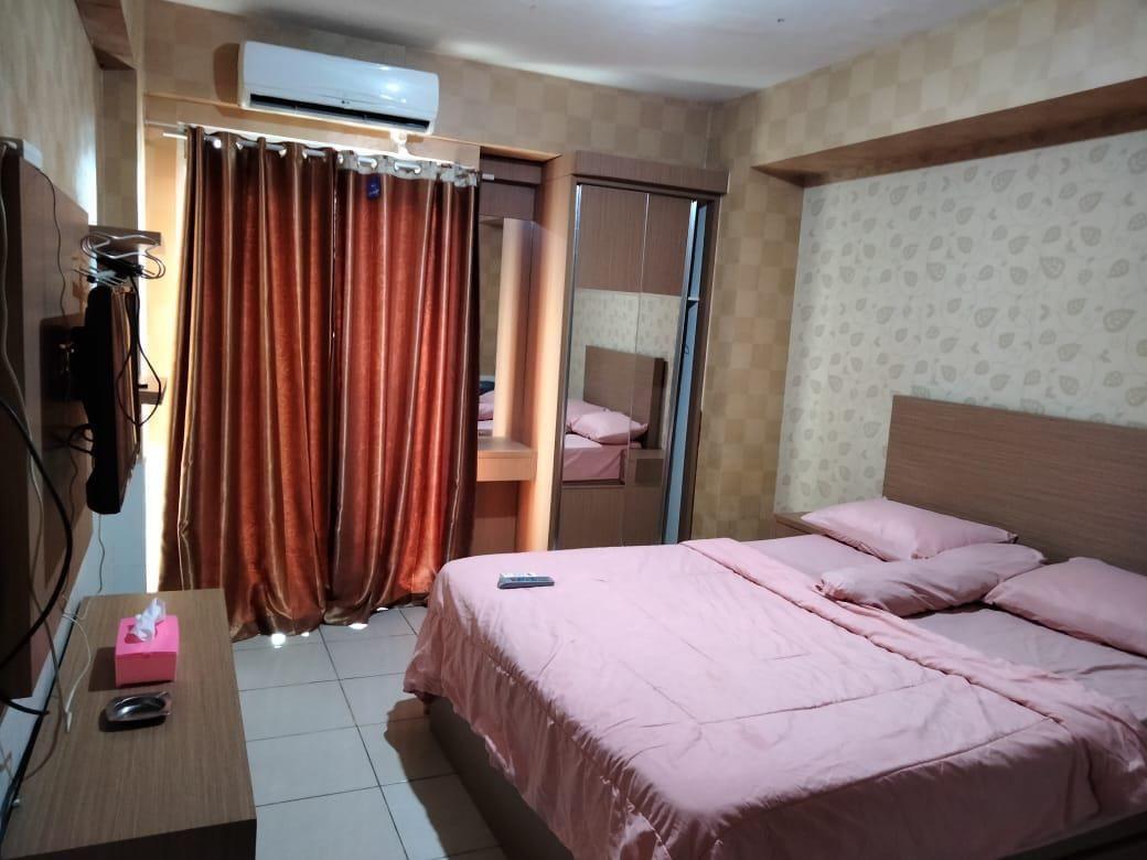echa_room tweet picture
