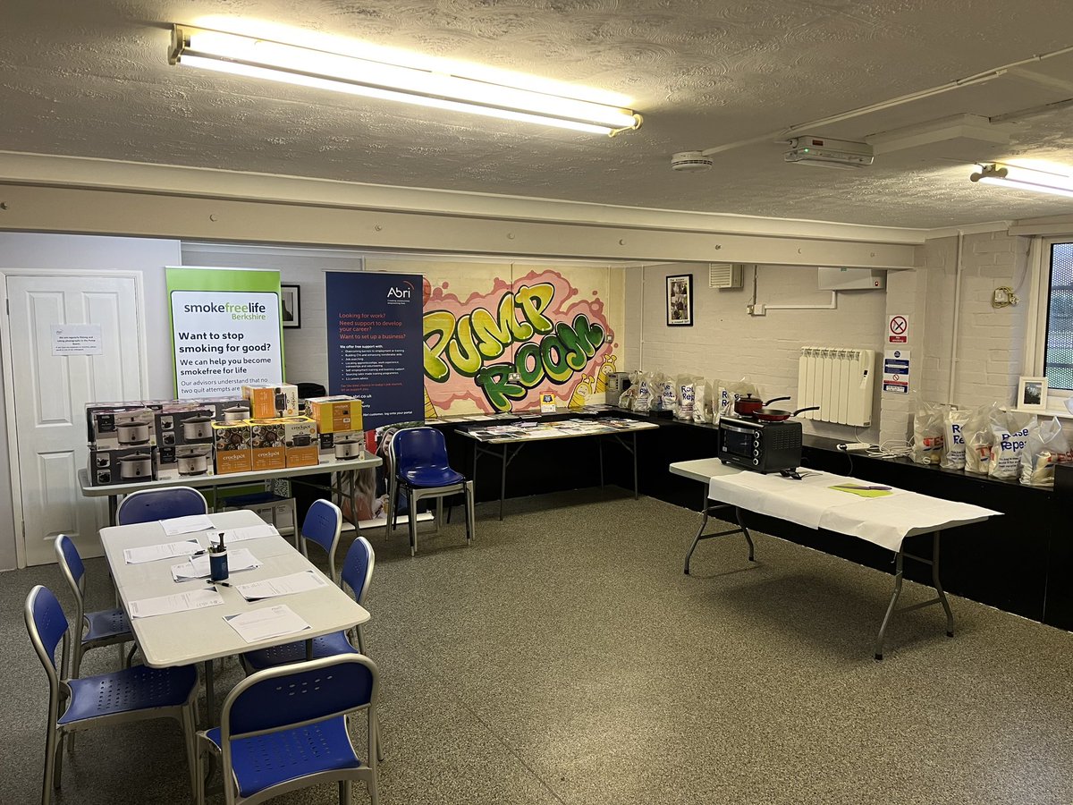 All set up ready for the first of 6 slow cooker course, thanks to funding from <a href="/FrimleyHealth/">Frimley Health NHS Foundation Trust 💙</a> and a lovely tutor to deliver sessions from CLASS #communitylearning helping with the cost of living. <a href="/abrigroup/">Abri</a>