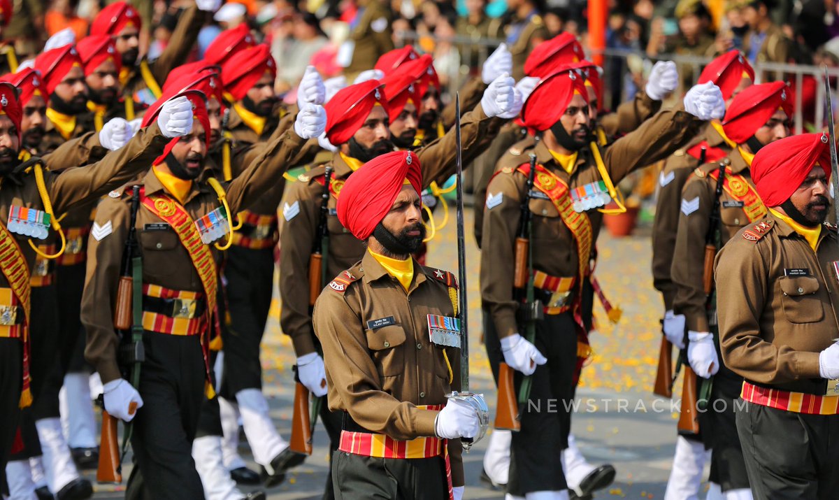 Republic Day Parade 2023 in front of Vidhansabha Lucknow.

 #indianrepublicday #republicdayspecial #ocassional #proudindian #follow #bharat #republicdaywishes #incredibleindia #army #photooftheday #republicdaypost