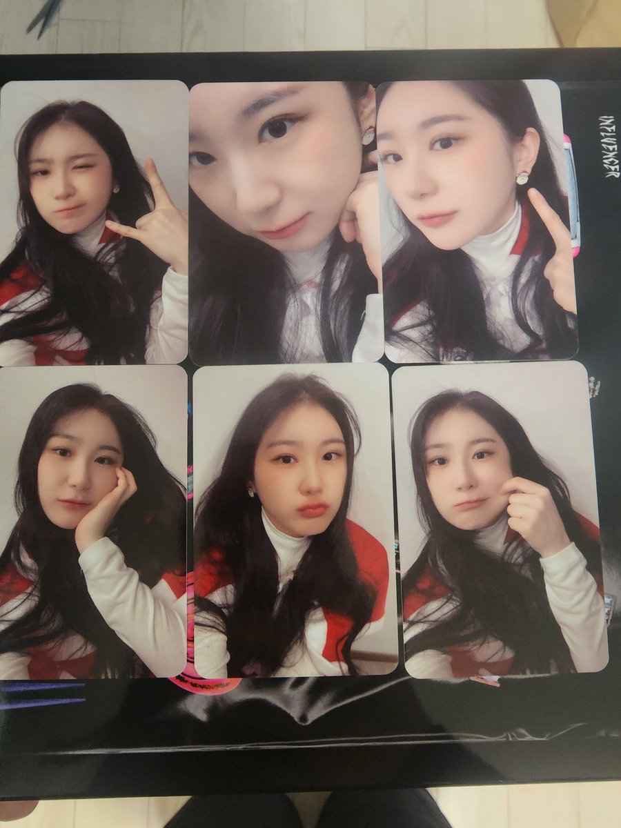 lovely_lcy's tweet photo. 221223 점프업 대면 포카♡♡ https://t.co/BLywd9uPTv