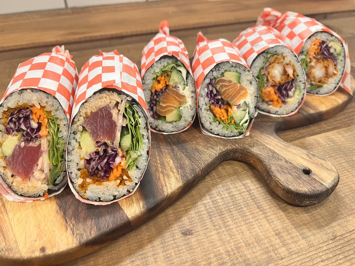 duck_dive623's tweet photo. 今年の節分に"SUSHI BURRITO"はいかがでしょうか😎🇺🇸🇺🇸
#sushiburrito
#寿司ブリトー
#恵方巻き
#節分
#可児市
#ダックダイブ https://t.co/YdSilFUyNC