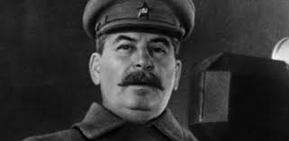EXPULSADA ALEMANIA DE LENINGRADO
26/01/1944: en la Unión Soviética ―en el marco de la Segunda Guerra Mundial― Iósif Stalin declara solemnemente que el Sitio de Leningrado había sido levantado y que las fuerzas alemanas fueron expulsadas del óblast de Leningrado.-W-