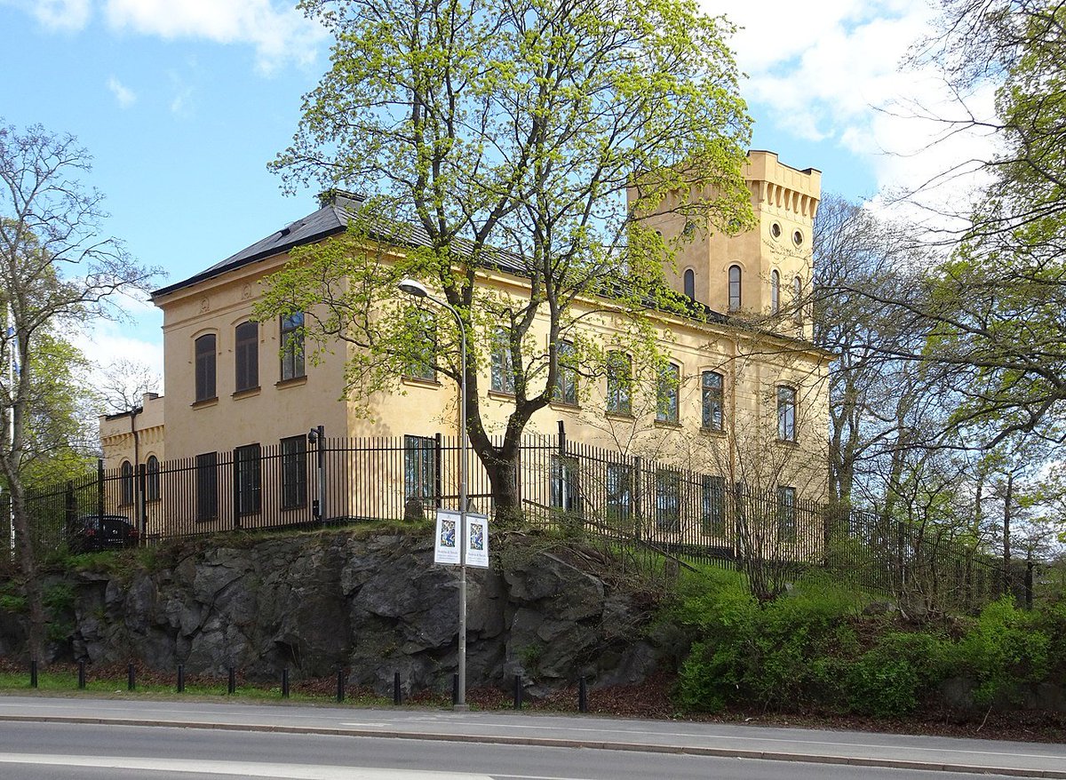 AviMayer's tweet photo. Anti-Zionism isn't antisemitism, you say?

Anti-Israel protesters are planning to burn a Torah scroll outside the Israeli embassy in Stockholm; Israeli media reports they have submitted a formal request to Swedish police, which is inclined to approve it. https://t.co/SWy10Aa6Ji