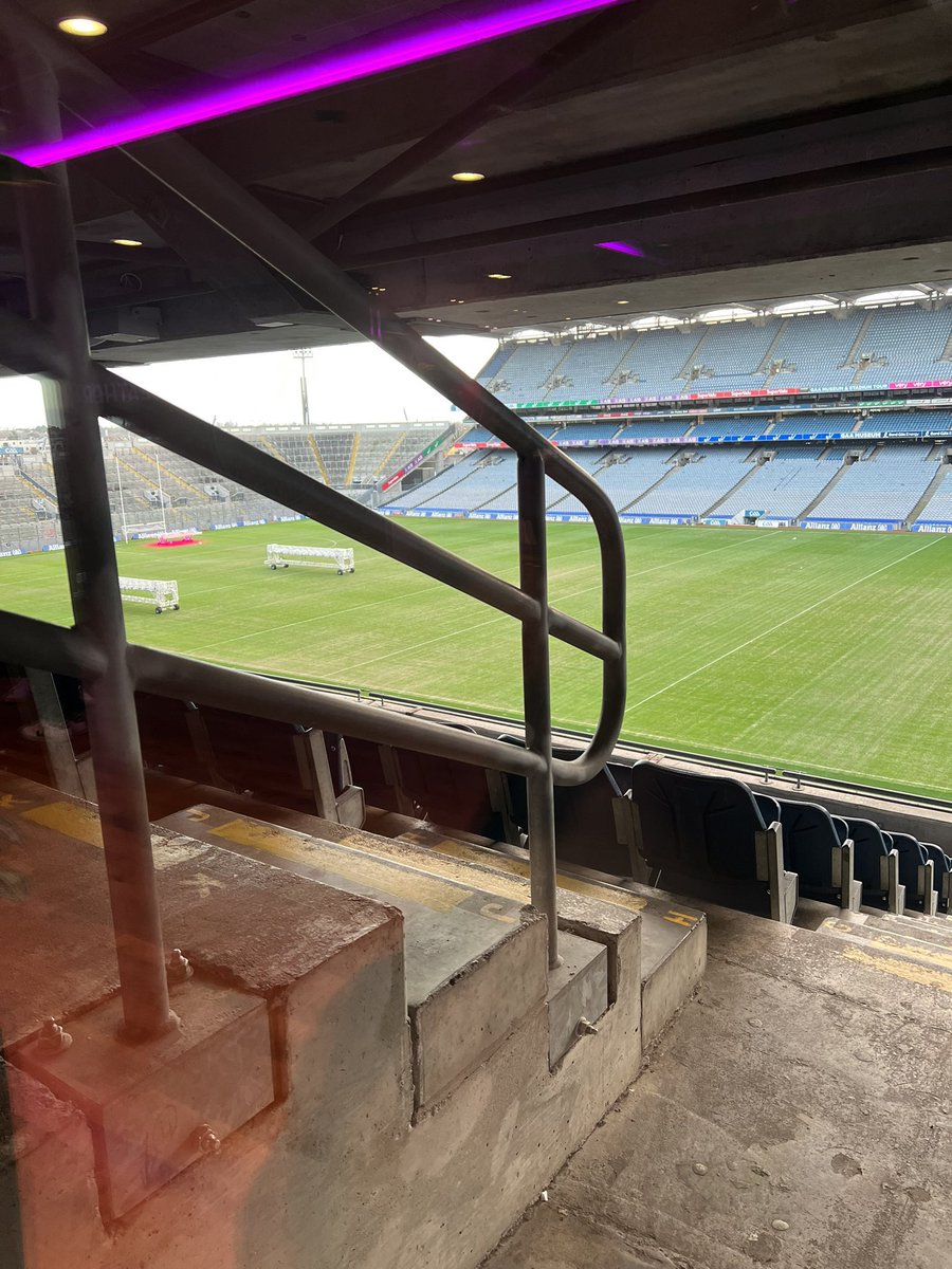 CymruRhiannon's tweet photo. Delighted to be @CrokePark this morning for #SMDublin @eolasmagazine Social Media conference 📸

Fantastic to hear from @WelshGovernment’s, Senior Digital Content Manager - @lauratruelove 🏴󠁧󠁢󠁷󠁬󠁳󠁿 about our strategy, bilingual approach &amp; social media journey 🤳 https://t.co/03McXOfrcq