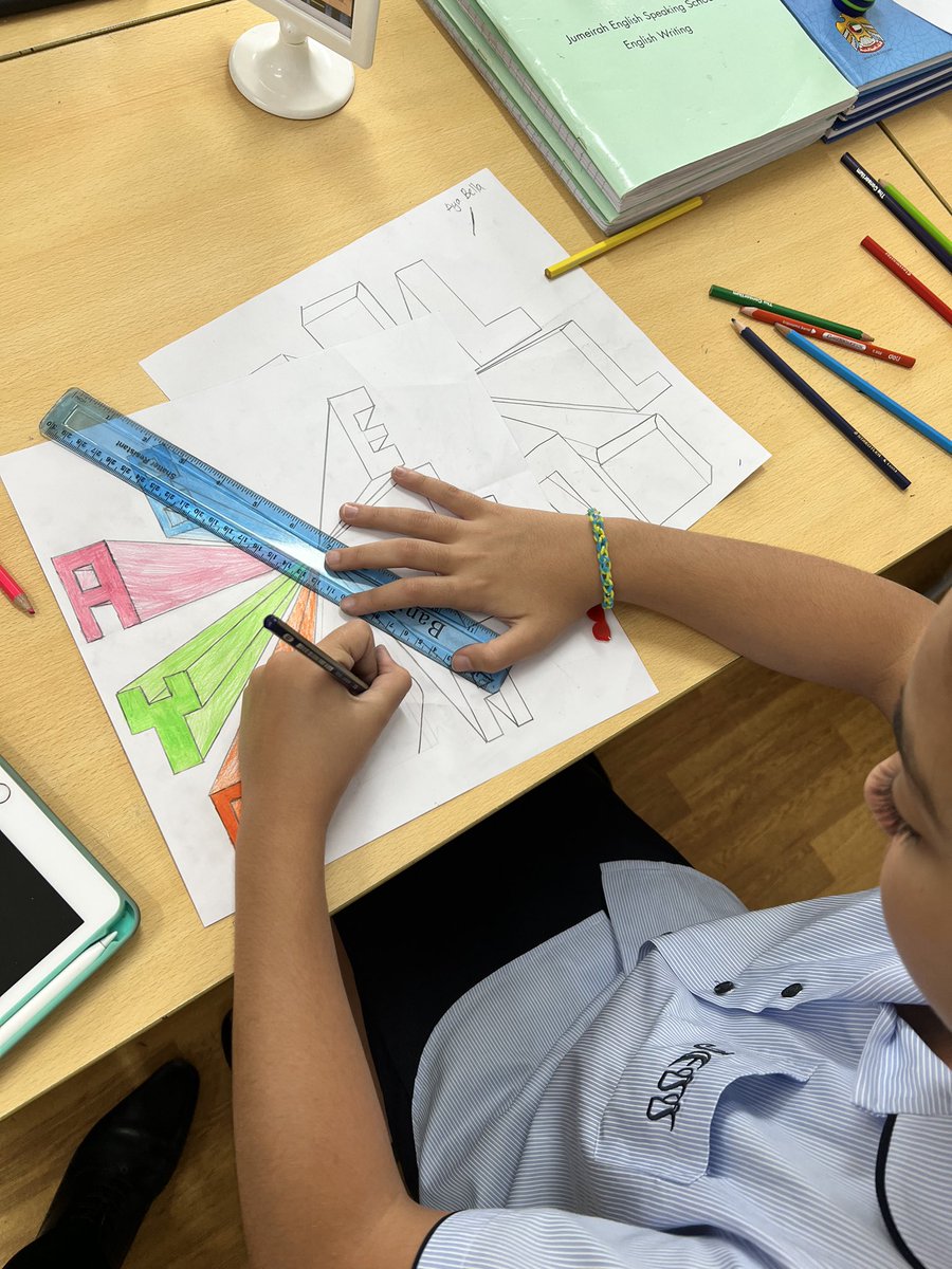 Creating a sense of depth in our work #JESSJumArt <a href="/JESSjumeirahYR6/">JESS Jumeirah Year 6</a> <a href="/JESSDubai/">JESS Dubai 🇦🇪</a>