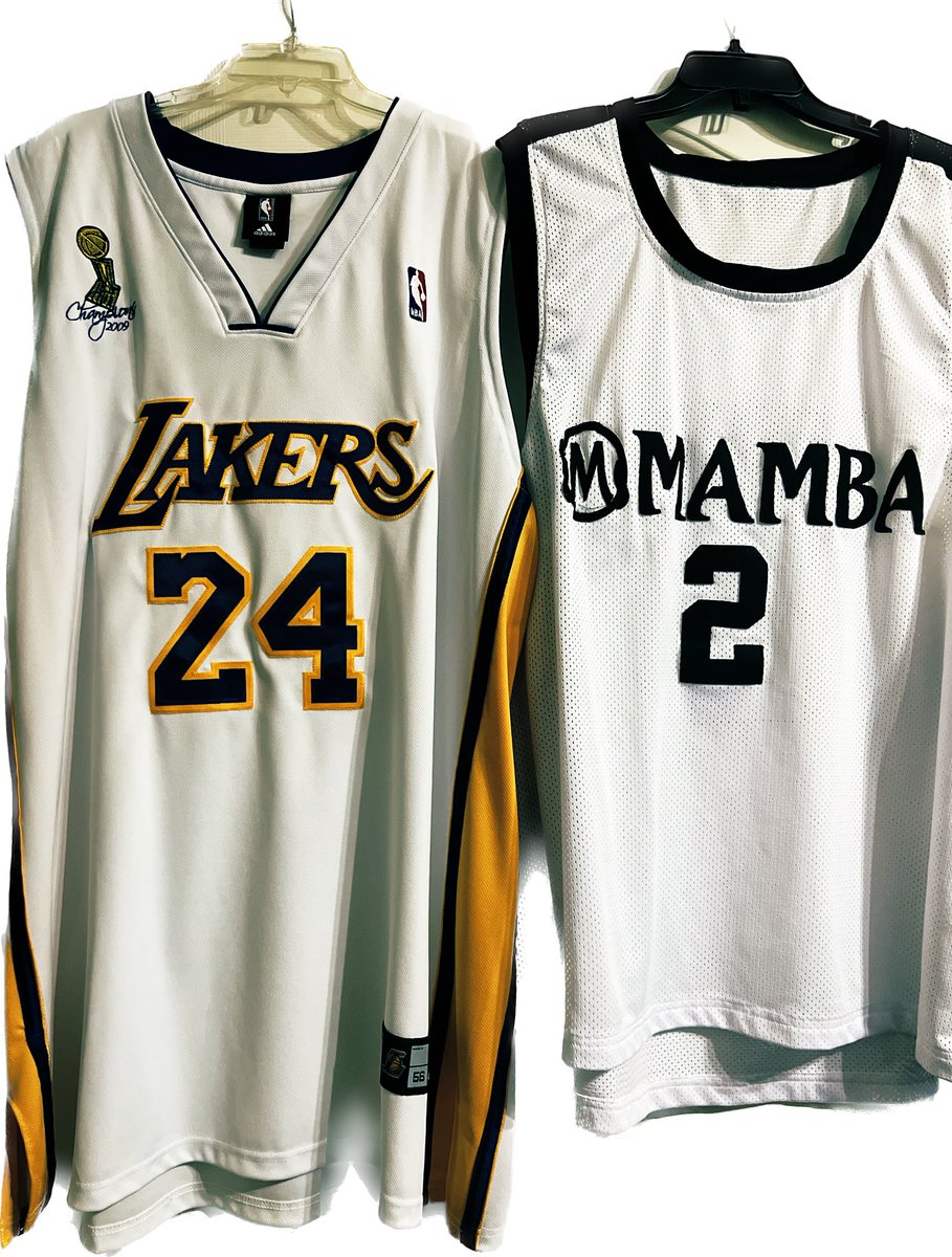 LA_fanatik1's tweet photo. #RestInParadise #Kobe and #Gianna you are still and will forever be missed!!  #MambaForever #Mambacita #MambaMentality #Feb26th https://t.co/ccuq6FzVrW