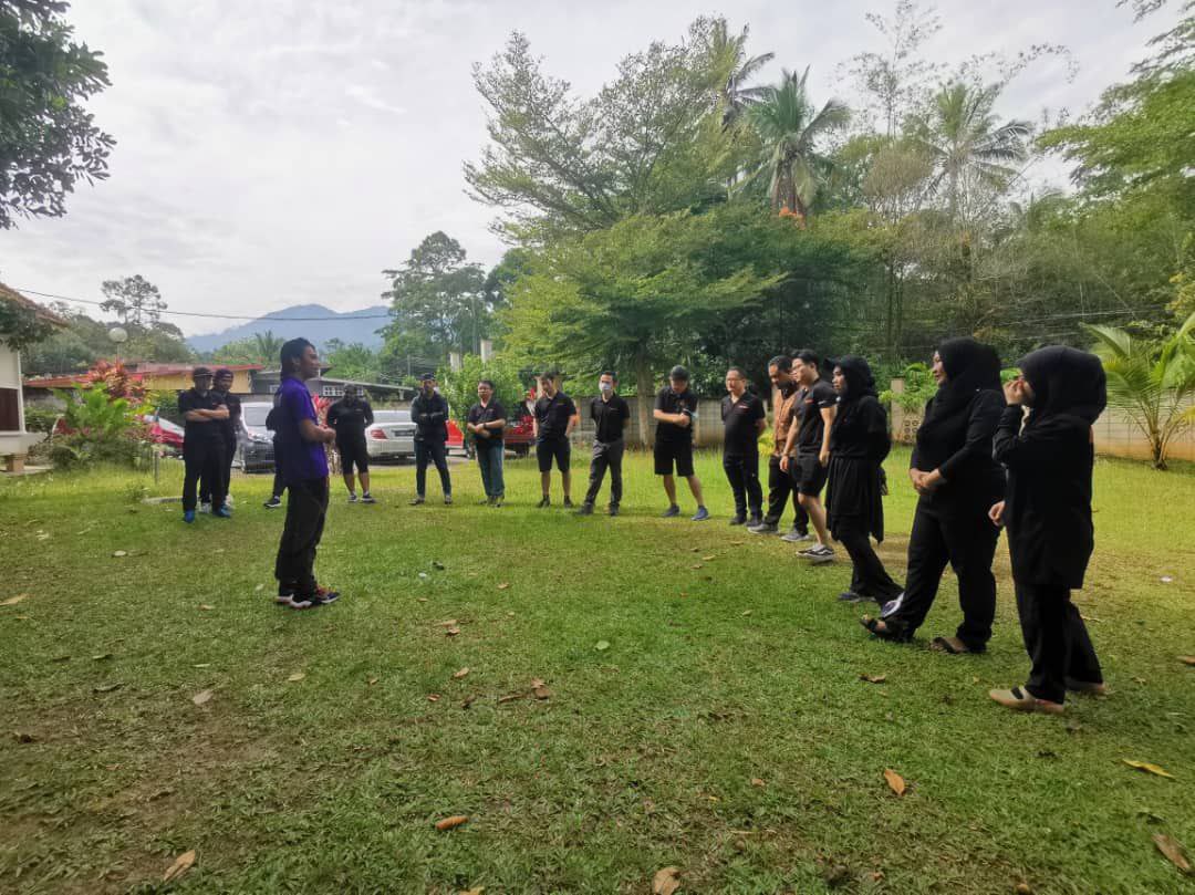 suriaresorts's tweet photo. Plan for a teambuilding? Here at Eryabysuria Janda Baik we have a teambuilding package for your team! Call us for a quotation now. 

#eryabysuria #tourismmalaysia #tourismpahang #cuticutimalaysia #malaysiatrulyasia https://t.co/p3gKfemG9R