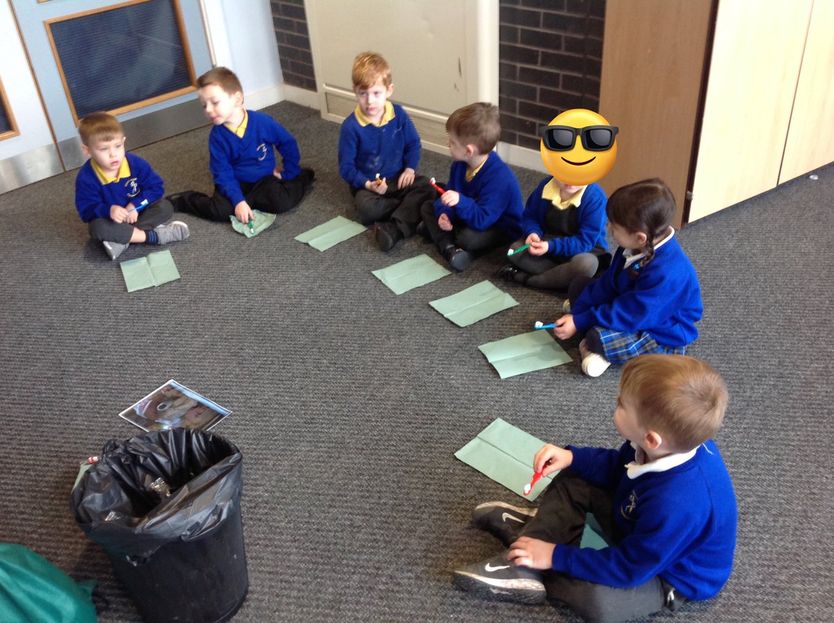 CanonNursery's tweet image. @CanonSharples @CanonNursery @LT_Trust @Cornerstonesedu #starrynight #bedtimeroutines