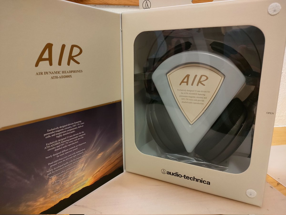 innkoaudio's tweet photo. ATH-AD2000X着弾!
初めての開放型ヘッドホン!
装着感と音良すぎて泣いた最高 https://t.co/2moXQtTmew