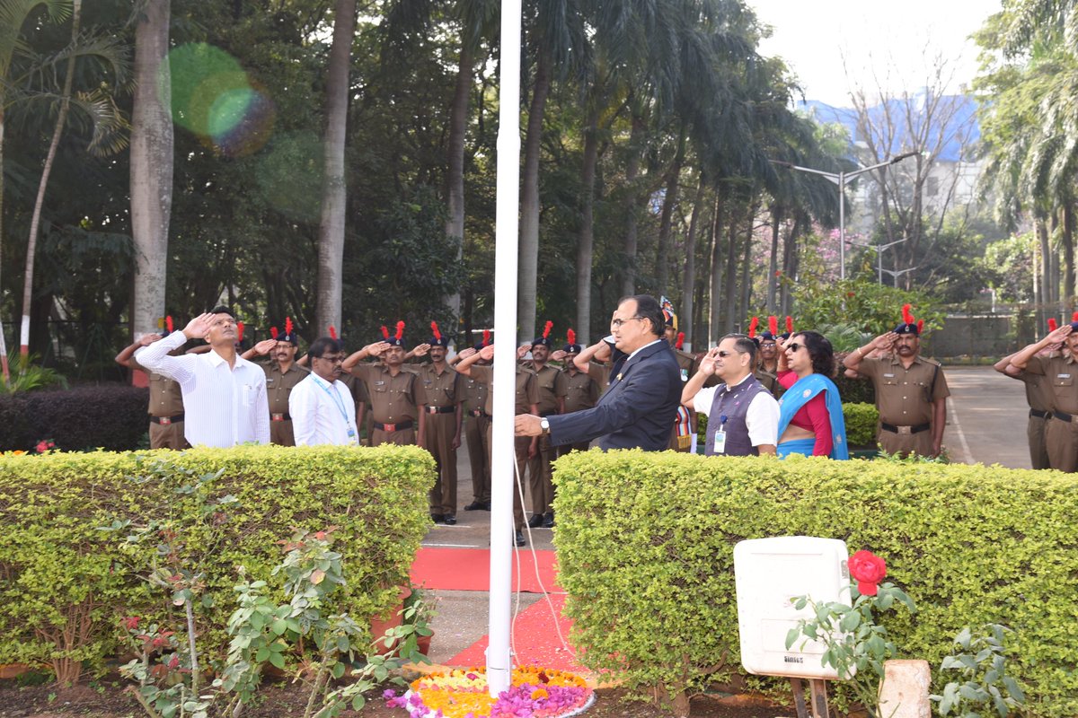 CSIRNALOFFICIAL's tweet photo. Republic Day Celebrations at CSIR-NAL 
@CSIR_IND 
@CSIR_4PI 
#RepublicDay #RepublicDay2023 https://t.co/vqjTkohNw0