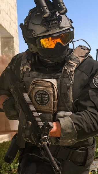 Tic1612's tweet photo. @InfinityWard @InfinityWard Been wondering if we're ever going to get the classic Shadow Company skin on available on either of the mil-sim operators? Like the one shown below? Been looking forward to using this in game since the beta. https://t.co/ru4pM8SXrC