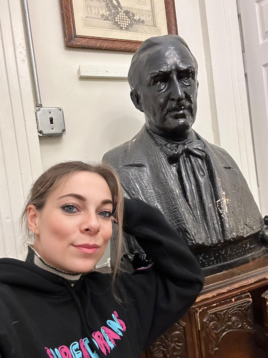 Dina Belenkaya on Twitter "Meet the legend (talking about sir Marshall