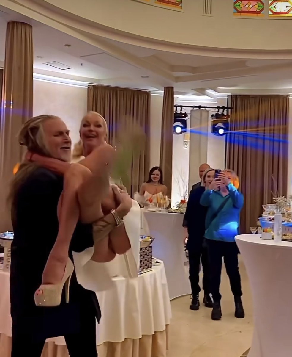 Лупа и Пупа