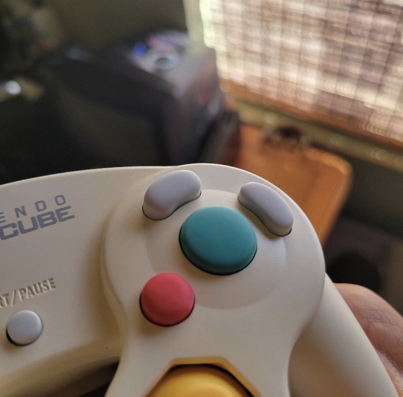 Melting Hand Controllers tweet media