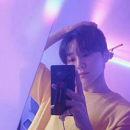 Nd_aksra's tweet photo. @coupedetaat We love you Seungkwan!! ❤️❤️🙆‍♀️ https://t.co/PEnMGmCn2D