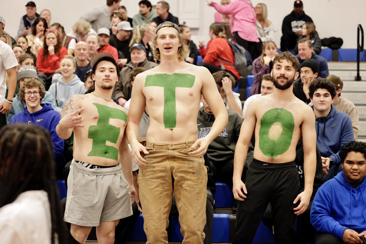 EdmondsTritons's tweet photo. Edmonds men’s hoops knocks off Everett to run their win streak to 13! 

Final score: 91-84

Great support in the Seaview tonight — thank you Triton Nation!

#TritonPride x #ETO https://t.co/rCbE2luAlA