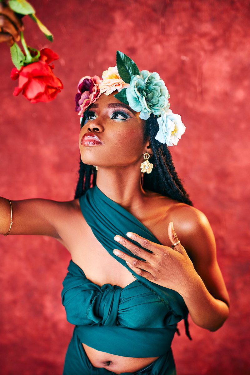 _sensseii__'s tweet photo. Portraits ❤️❤️❤️
These were taken on the @CanonCNA #eosr with the #sigma35 and #canon #50mm18. Color graded on @captureonepro https://t.co/3LOmLHcZI5
