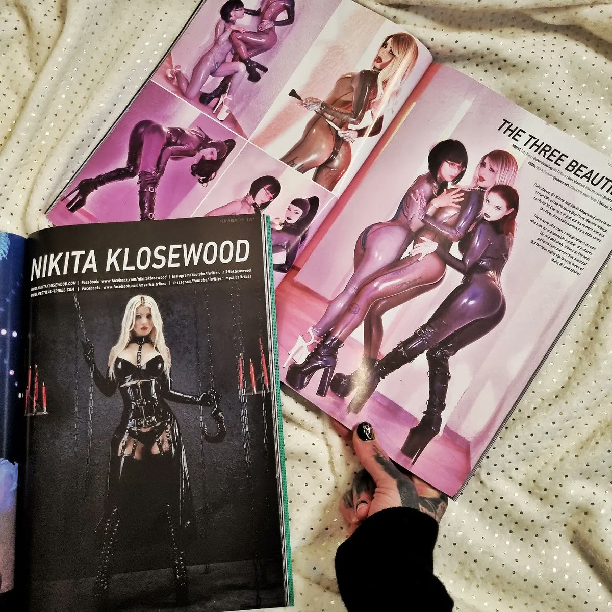 Published in @marquis_magazine ❤️🥰
By the side of @eri_kitami @missrubyalexia
#marquismagazine #latexfashion #latexgirl #latexgirls #fashionalternative
#altmodels #alternativemodel #tattooedmodel #altfashiongirl #tattooedgirls #tattooedwoman #modelslife #nikitaklosewood