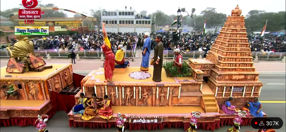 teevics's tweet photo. TamilNadu shows its pride in both Hindi and Tamil on their vehicles, sending a powerful message to support and celebrate regional languages as well. #TamilNadu #தமிழ்நாடு #RepublicDay2023 https://t.co/7SAxXKX2nU