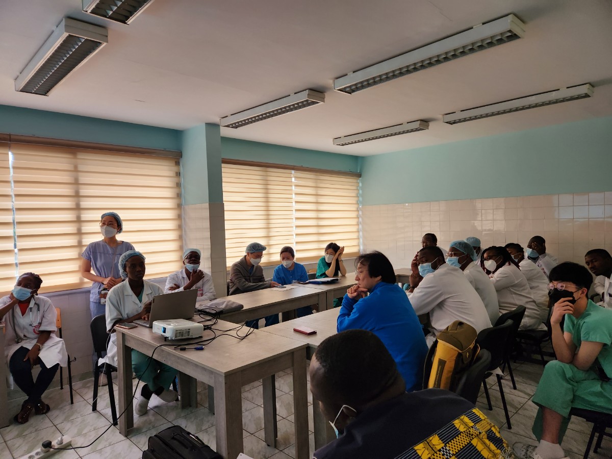 S2Surgeon's tweet photo. #GlobalSurgery
#GlobalCardiacSrgery in Cote D'lvoire
Great potential cardiac center in Africa. https://t.co/Pf0go51gqf