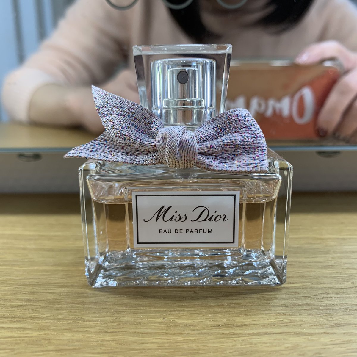 omenterprise's tweet image. 本日のコーデ♪

むっちゃ昔（7年前）に
廃盤になったブランドですが、
色みが好きでまだ着てます😅

⭐︎Cloth:
Tops: #AnotherEdition（廃盤）
Pants: #Uniqlo
Shoes: #GianvitoRossi
Earings: #nikori

⭐︎Perfume:
#Dior: #MissDior