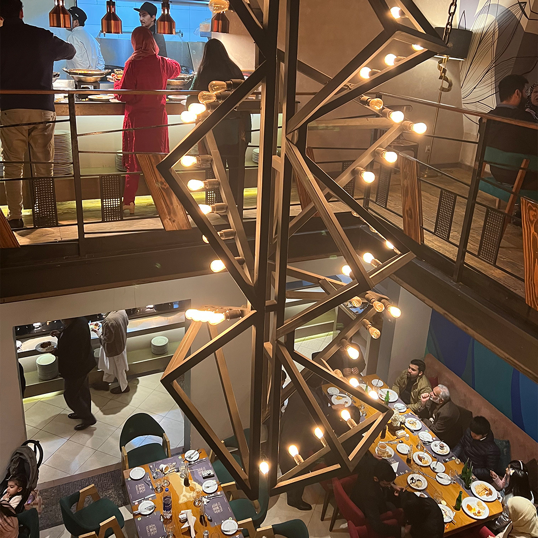 IPSBPO's tweet photo. Sharing a meal with your colleagues is the best way to unwind and relax. 😊

Our cost estimation department went out recently for a hi-tea. 🍽

Here is a glimpse❗

#ipsPakistan #lunch #ipsfamily #lifeatips #employee #joyful https://t.co/WKWkikxXHY