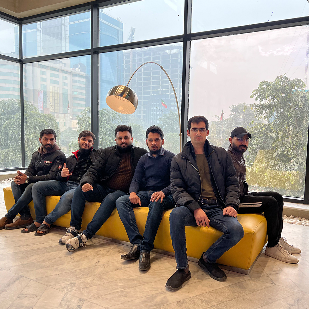IPSBPO's tweet photo. Sharing a meal with your colleagues is the best way to unwind and relax. 😊

Our cost estimation department went out recently for a hi-tea. 🍽

Here is a glimpse❗

#ipsPakistan #lunch #ipsfamily #lifeatips #employee #joyful https://t.co/WKWkikxXHY