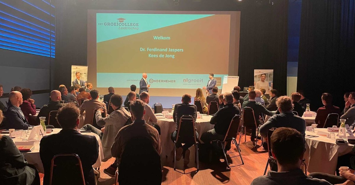Een geslaagde start voor #HetGroeicollegeLeiderschap in samenwerking met <a href="/deOndernemer/">deOndernemer</a> en Erasmus Centre for Enterpreneurship! 💪 #leiderschap #groeiondernemers #opleiding 

Wachtlijst voor de tweede editie van #HetGroeicollegeLeiderschap is nu open!  ow.ly/KzPS50MAbYF