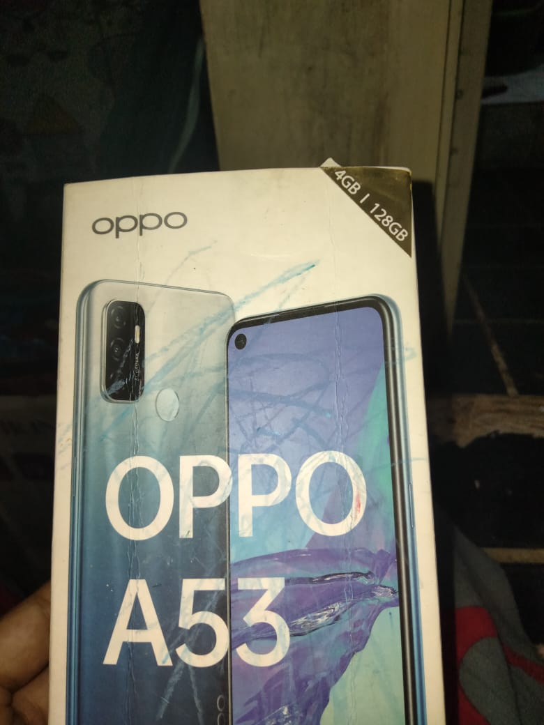 Dijual 
Oppo A53 4/128 gb
Warna blue
No minus
Posisi di selatan Jakarta,harga Rp 1.700.000
Dijual untuk bayar kontrakan 🙏
Terima kasih sebelumnya yg udah bantu RT 🙏