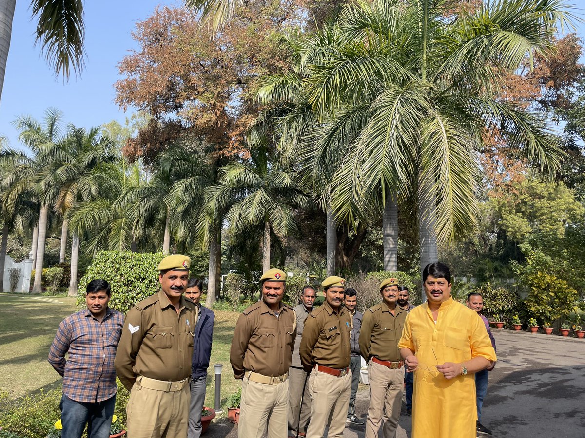 जय गणतन्त्र, जय ऋतुराज। जय माँ शारदा, जय सियाराम।