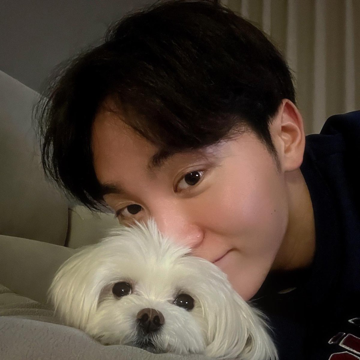 oing_bbb's tweet photo. #승관아사랑해챌린지
들거라는걸 알고 있었으면서도 이번 영상보고 너무 미안해서 엄청 울었어 승관아 책임감 때문에 혼자 힘들어하지 말아줘 든든한 열두명의 멤버들과 너를 응원하는 팬들이 있잖아 힘들면 기대도돼 사랑해🍊❤️ https://t.co/vrSdu4yBtJ