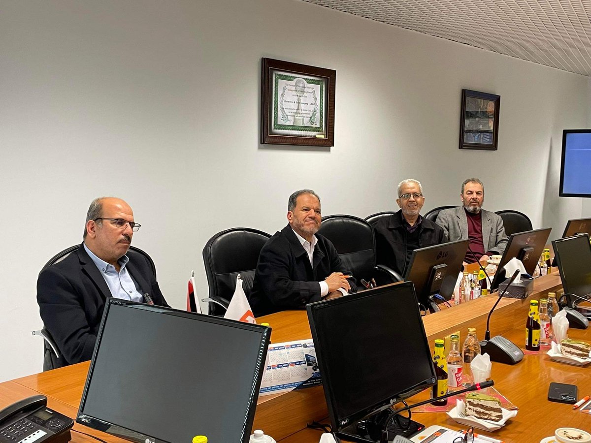 تعزيزًا  للتعاون التجاري بين طرابلس ولندن قام وفدٌ من الجمعية الليبية البريطانية لرجال الأعمال بزيارة إلى مقر الشركة يوم أمس الأربعاء، حيث كان في استقبالهم السيد رئيس ومجلس الإدارة وعدد من مسؤولي الشركة للتباحث حول العلاقة التجارية بين الشركة والشركات البريطانية في مجال الصناعة