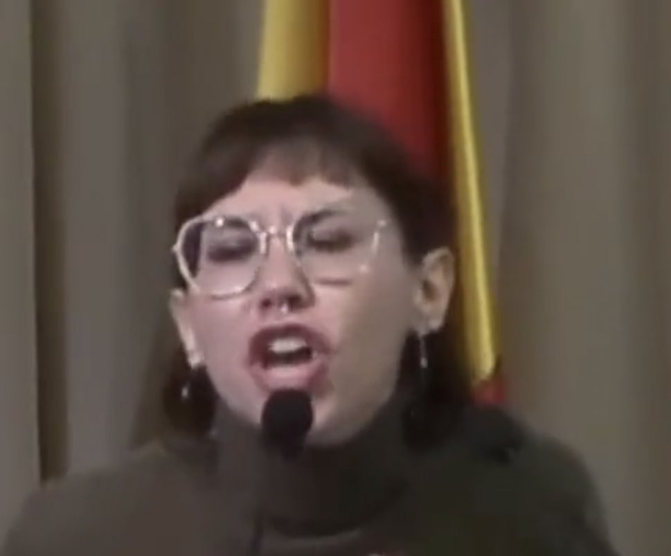 Por qué siempre los que atacan a Ayuso (cosa que me la pela) son siempre los más feos y peor arreglados? El defender otras cosas obliga a ir siempre hecho un estropicio?